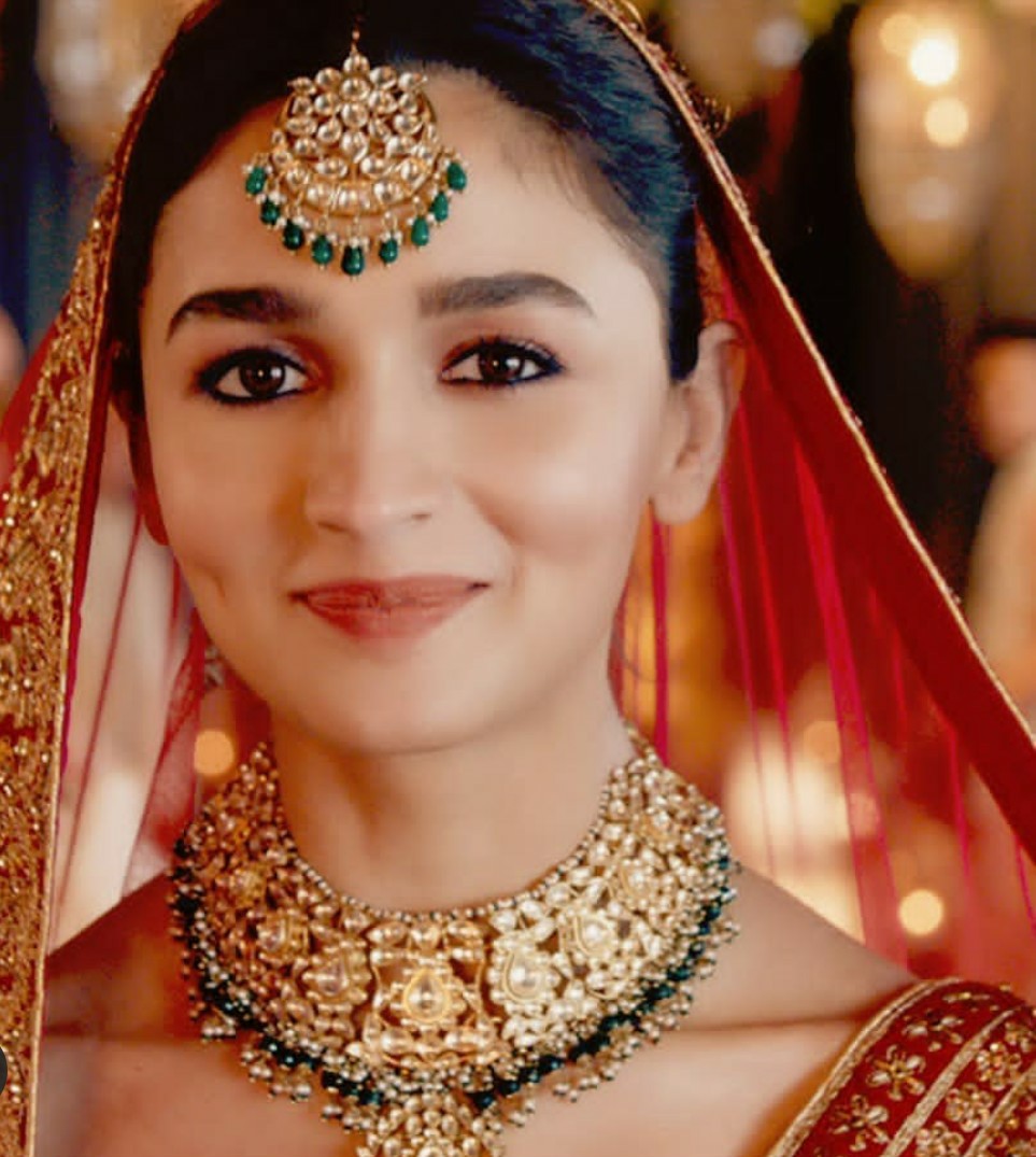 Alia Bhatt Turns A Beautiful Bride! Her Photos Are Giving Us Major